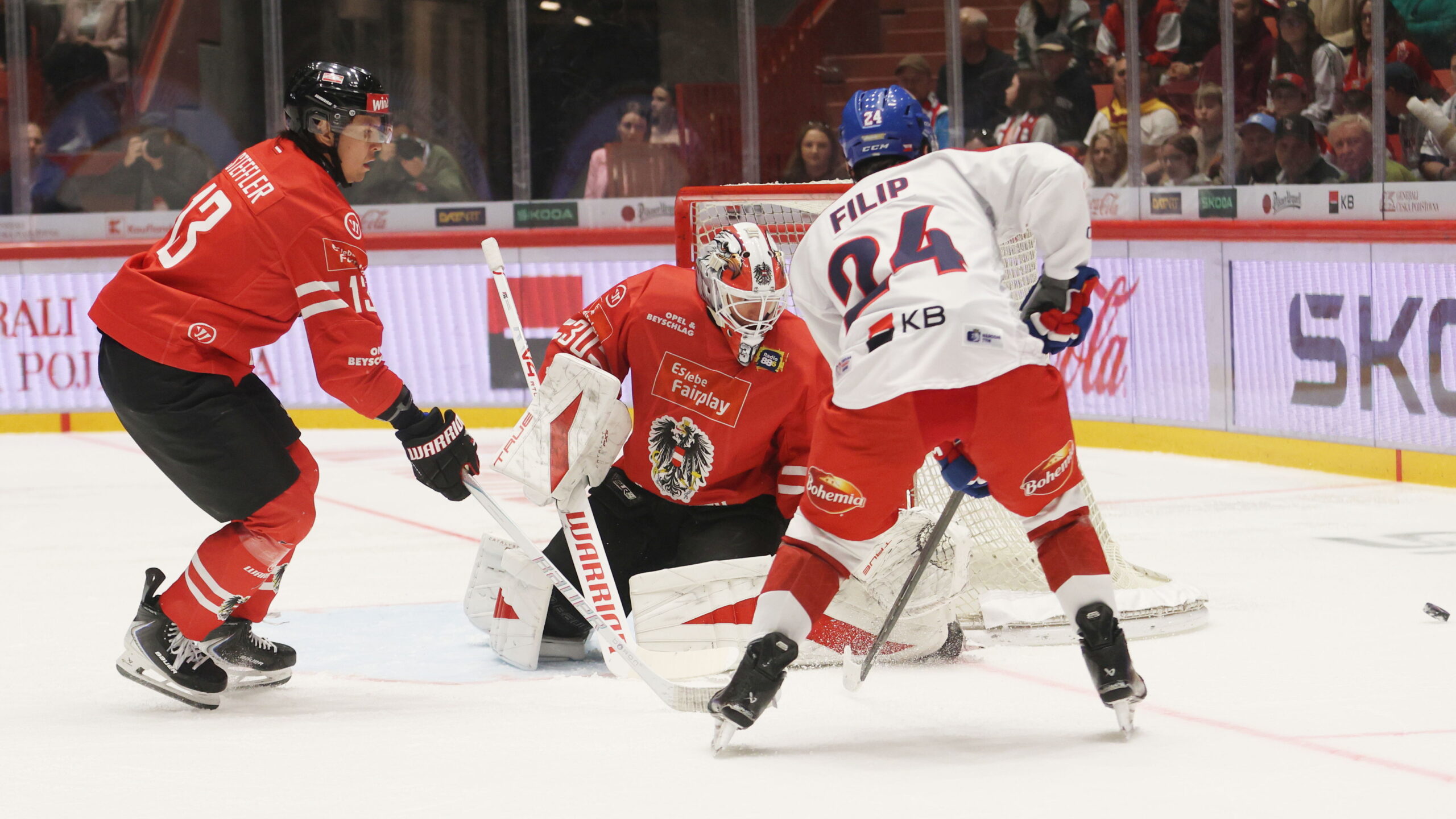 Devin Steffler #13, David Kickert #30, Matyas Filip #24, IIHF Worlds 2026 Pre Game CZE - AUT, Horacka Multifunkcni Arena, Jihlava | Quelle: © Puckfans.at / Andreas Robanser