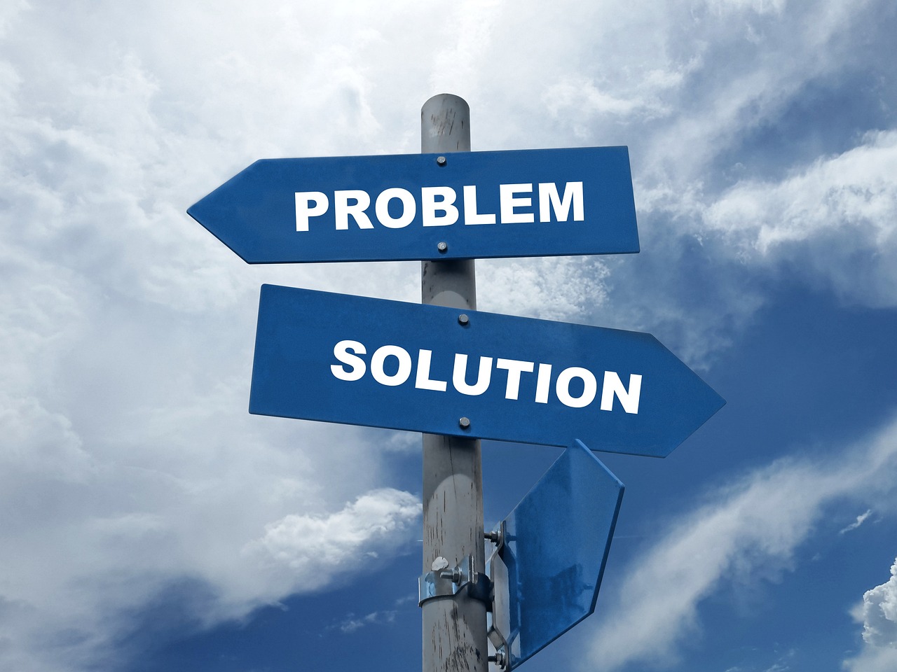 Problem-Wegweiser | Quelle: https://cdn.pixabay.com/photo/2019/04/15/14/40/problem-4129493_1280.jpg